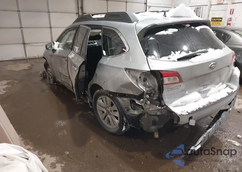 2019 Subaru Outback 2.5I Premium из США, поврежденный, VIN 4S4BSAHC2K3389390